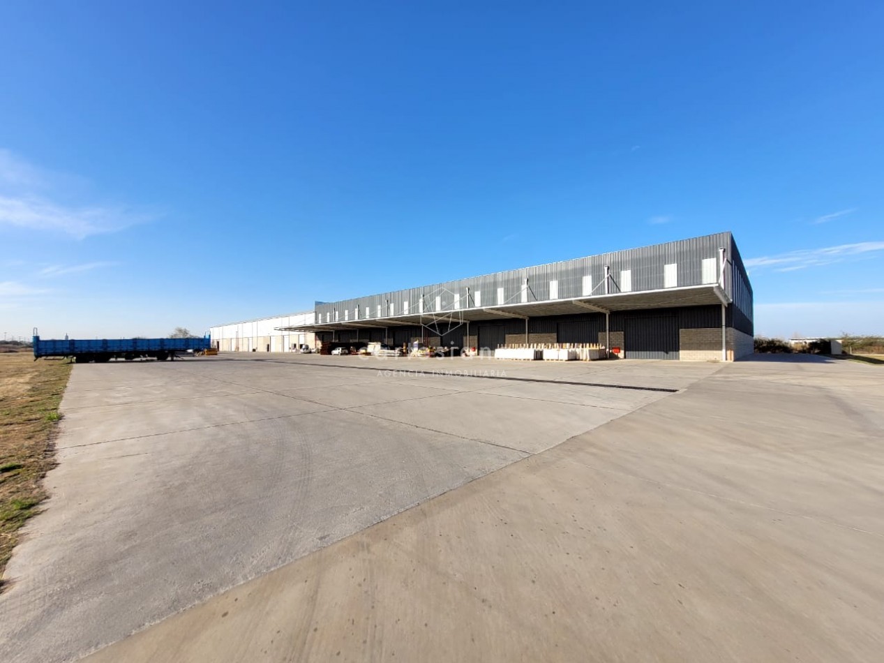 CENTRO LOGISTICO ALQUILER DE NAVES DE 1000 A 3000 M2 