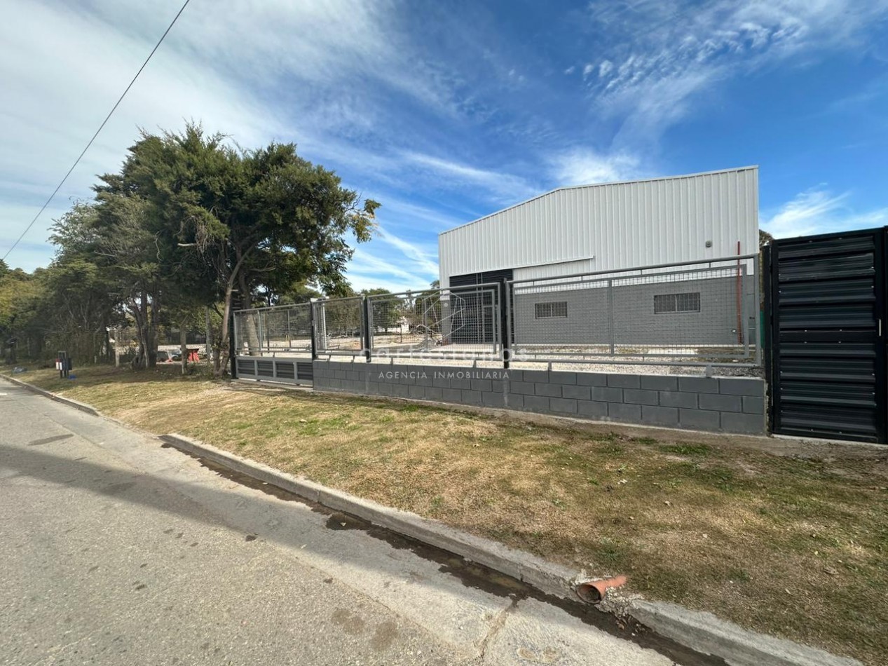 LOTE EN PARQUE INDUSTRIAL YOCSINA MALAGUEÑO