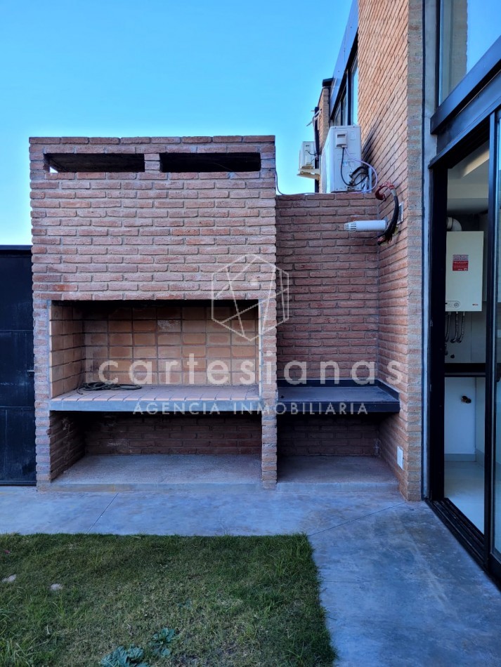 DOCTA DUPLEX 3 DORM ETAPA 1° SOBRE EL BOULEVARD PRINCIPAL