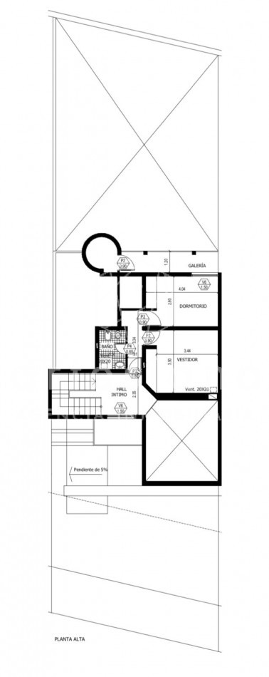 CASA DE 3 DORM A MTRS DE AV. RECTA MARTINOLLI