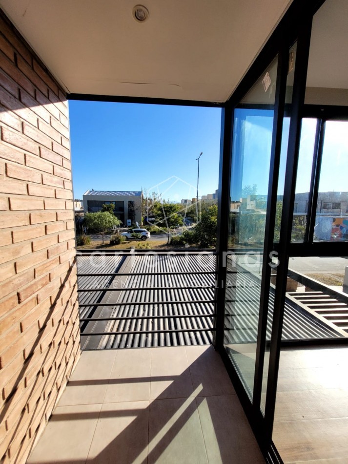DOCTA DUPLEX 3 DORM ETAPA 1° SOBRE EL BOULEVARD PRINCIPAL