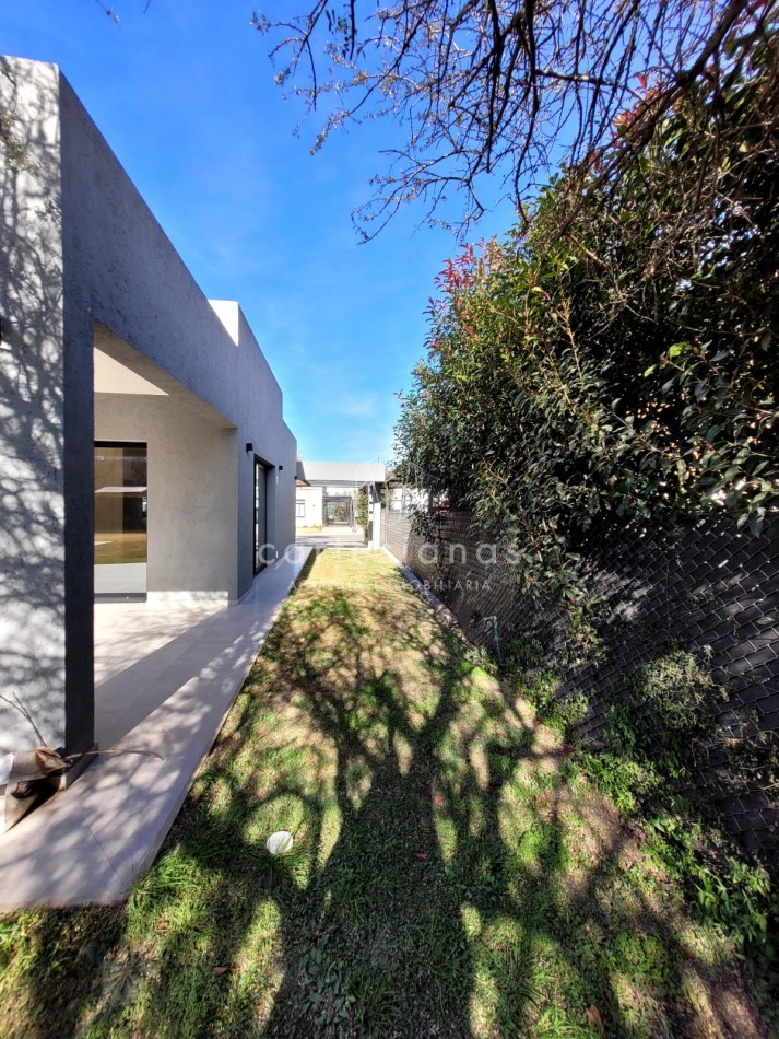 LAS CAÑITAS BARRIO PRIVADO CASA A ESTRENAR!!