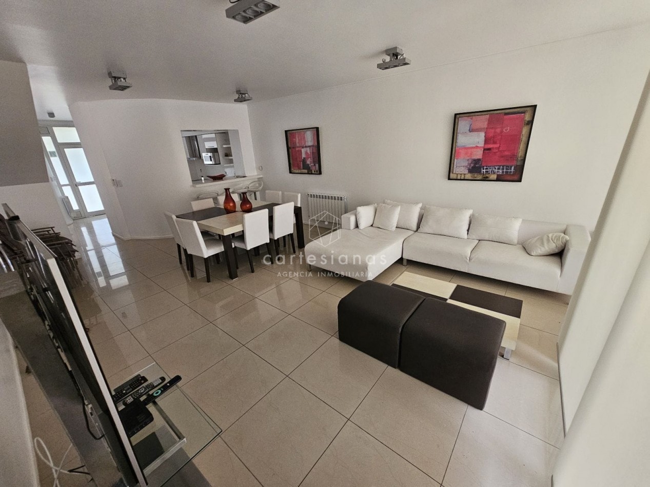 CARLOS PAZ DUPLEX EN COMPLEJO RESIDENCIAL DEL LAGO