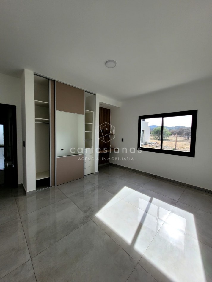BARRIO PRIVADO LAS CAÑITAS CASA DE DISEÑO 3 DORM