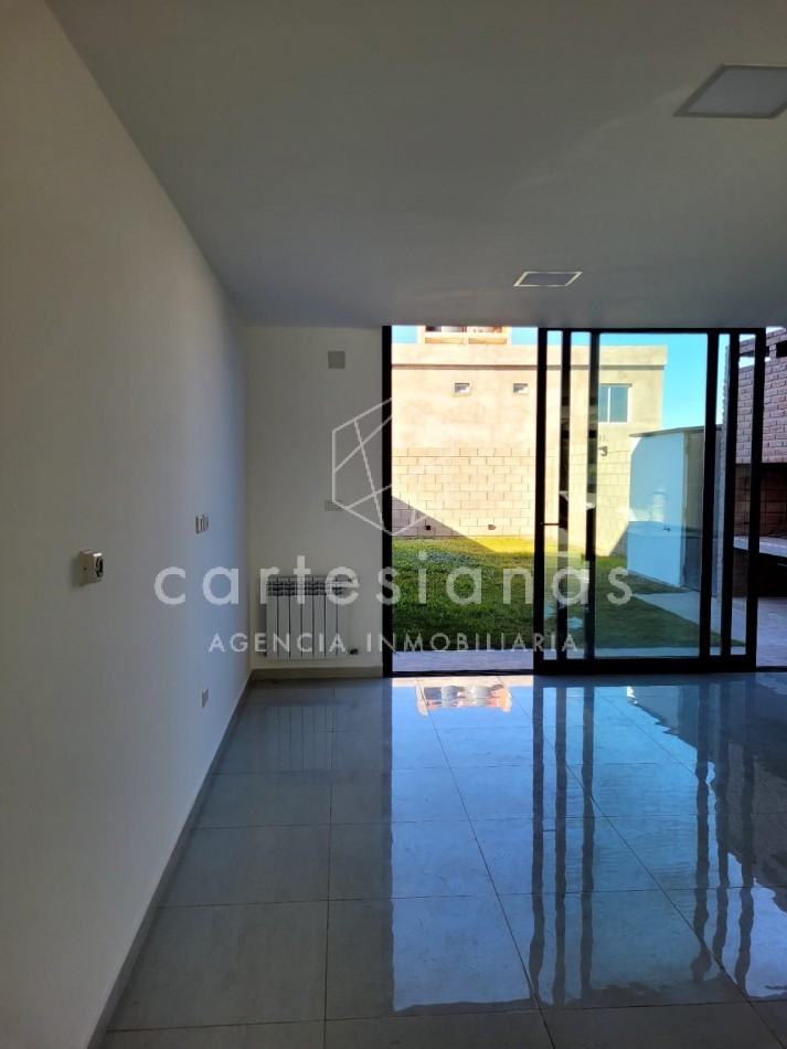 DOCTA DUPLEX 3 DORM ETAPA 1° SOBRE EL BOULEVARD PRINCIPAL