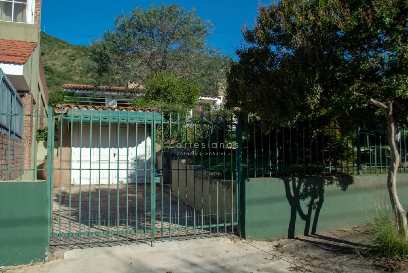 CARLOS PAZ CASA DE 3 DORM C/ PILETA + MONOAMBIENTE