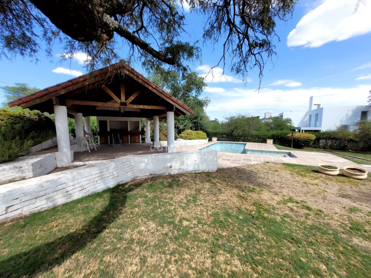 VILLA ALLENDE GOLF CASA C/ GRAN PARQUE DE 2400 M2