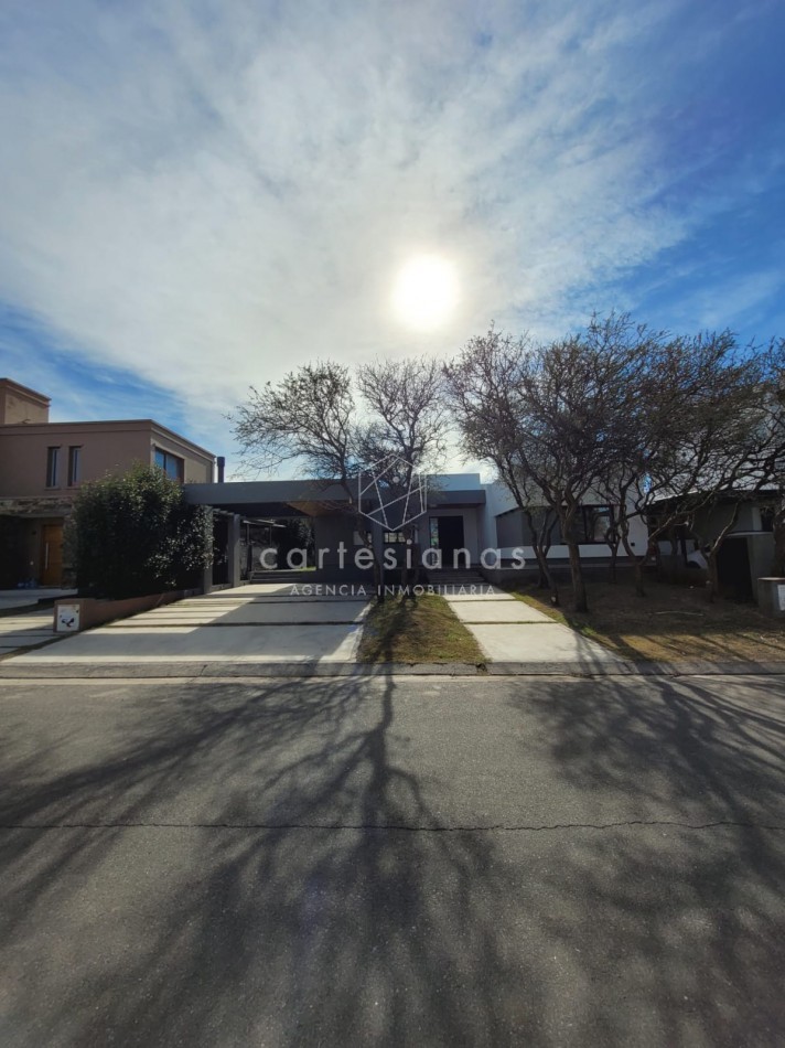 LAS CAÑITAS BARRIO PRIVADO CASA A ESTRENAR!!