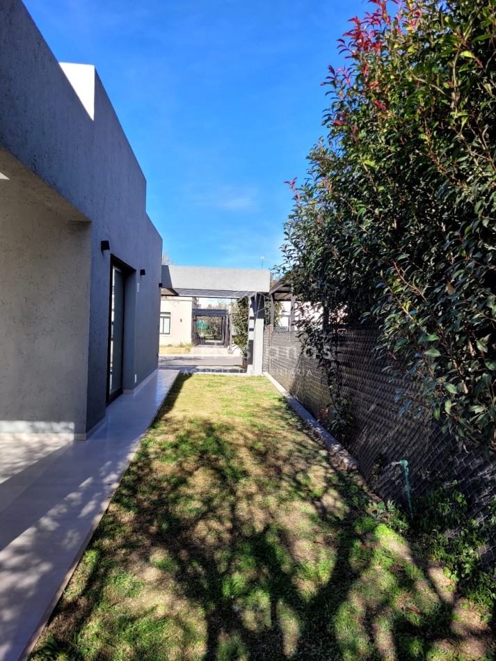 LAS CAÑITAS BARRIO PRIVADO CASA A ESTRENAR!!