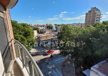 MONOAMBIENTE SOBRE CALLE SIMON BOLIVAR GUEMES 