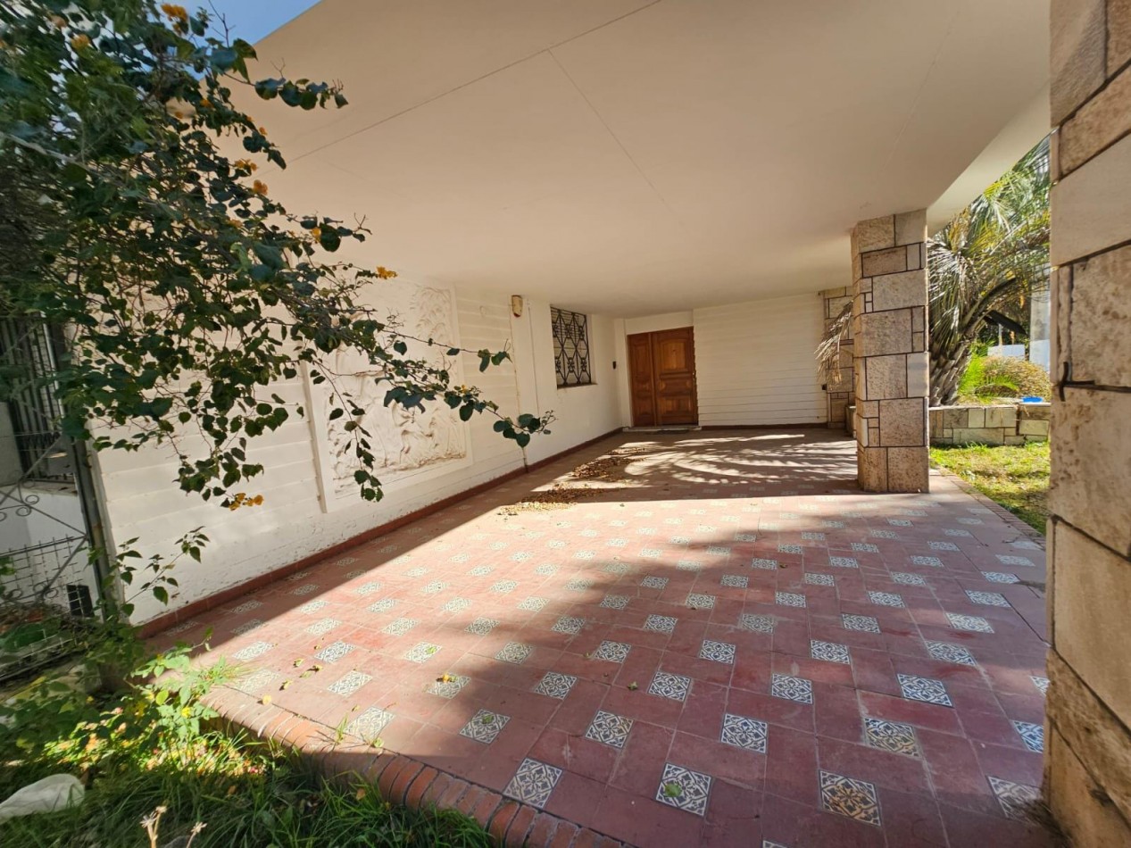 CERRO DE LAS ROSAS 2400 M2 APTO HOUSING. A MTRS DE RAFAEL NUÑEZ/MUJER URBANA