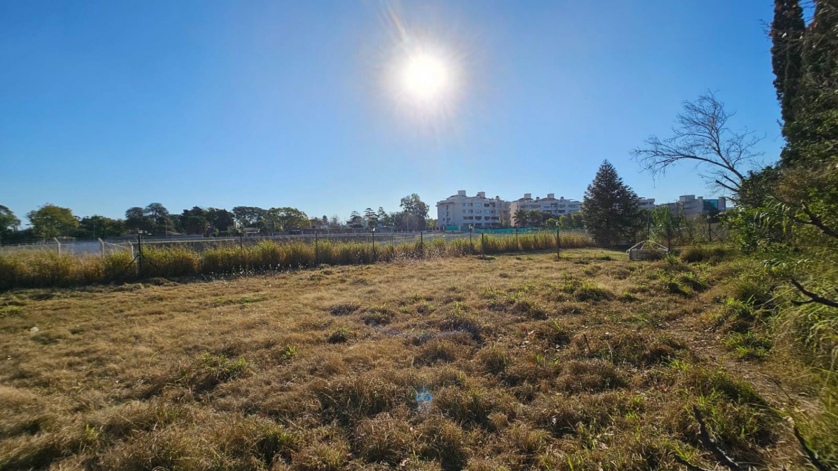 CERRO DE LAS ROSAS 2400 M2 APTO HOUSING. A MTRS DE RAFAEL NUÑEZ/MUJER URBANA