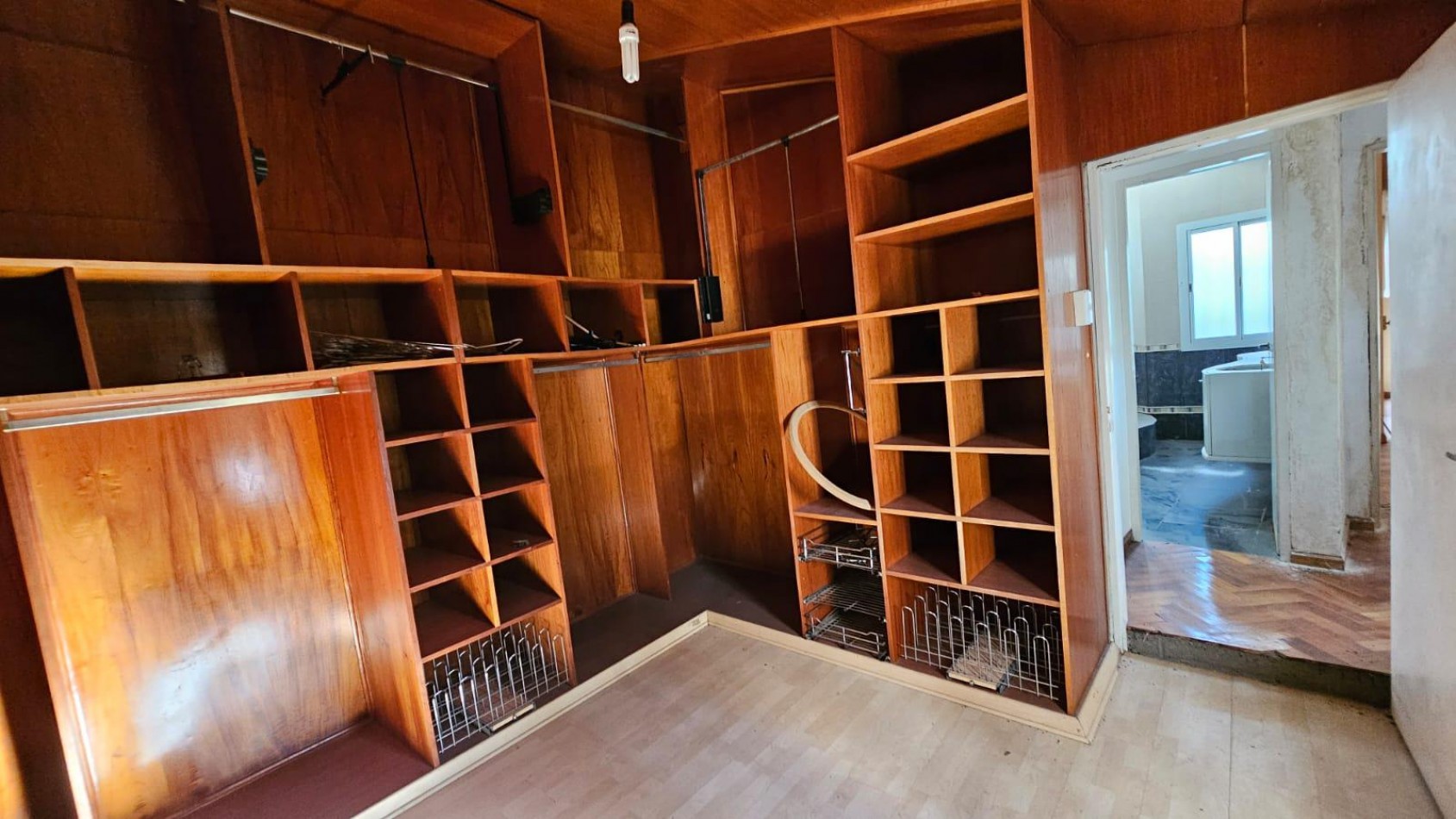 CERRO DE LAS ROSAS 2400 M2 APTO HOUSING. A MTRS DE RAFAEL NUÑEZ/MUJER URBANA