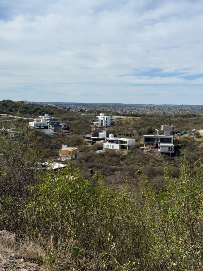 LA DESEADA COUNTRY LOTE DE 1376 M2 CON HERMOSAS VISTAS