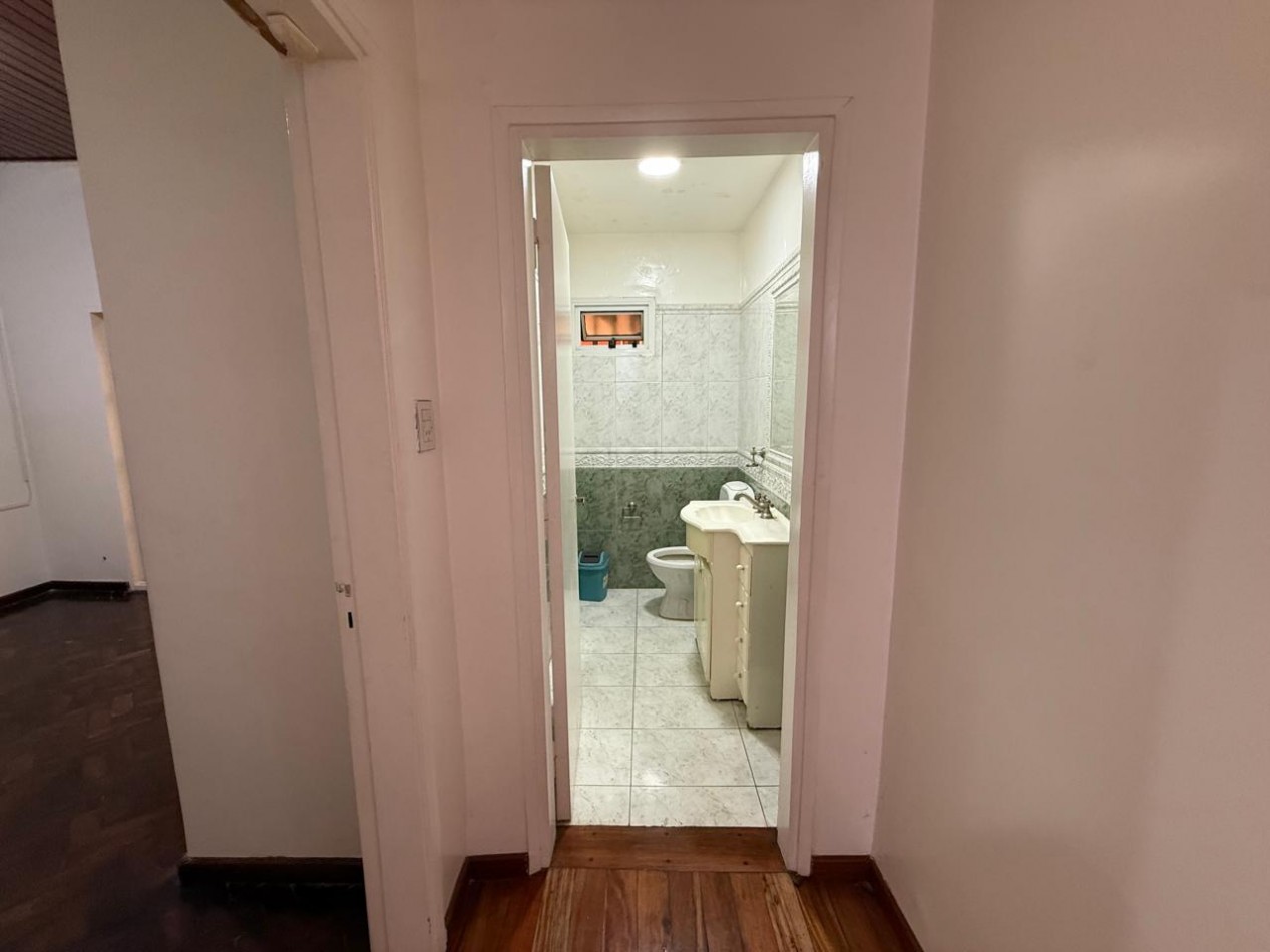 A 30 MTS DE RARAEL NUÑEZ CASA DE 4 DORM + ESCRIT C/PILETA