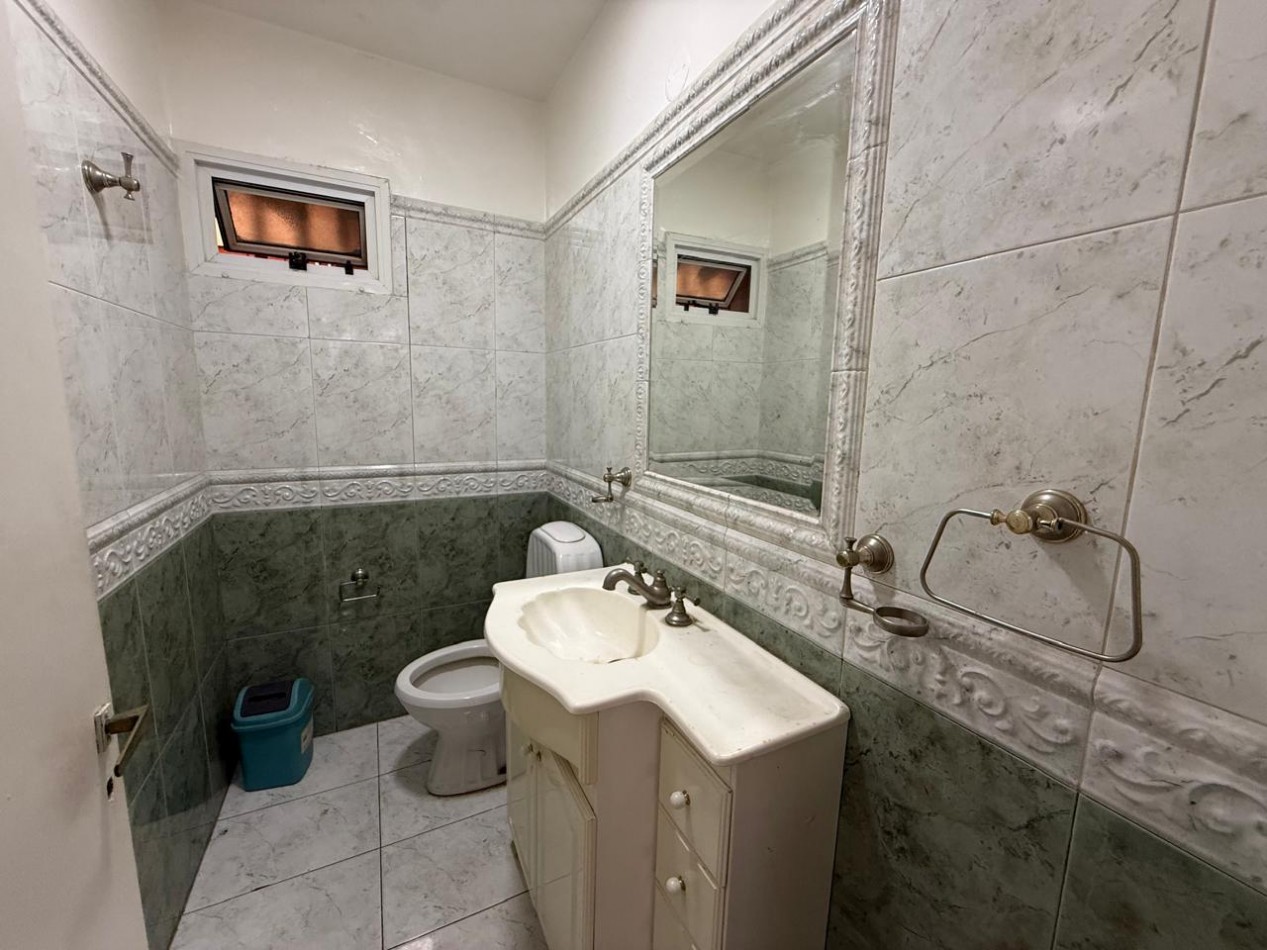 A 30 MTS DE RARAEL NUÑEZ CASA DE 4 DORM + ESCRIT C/PILETA