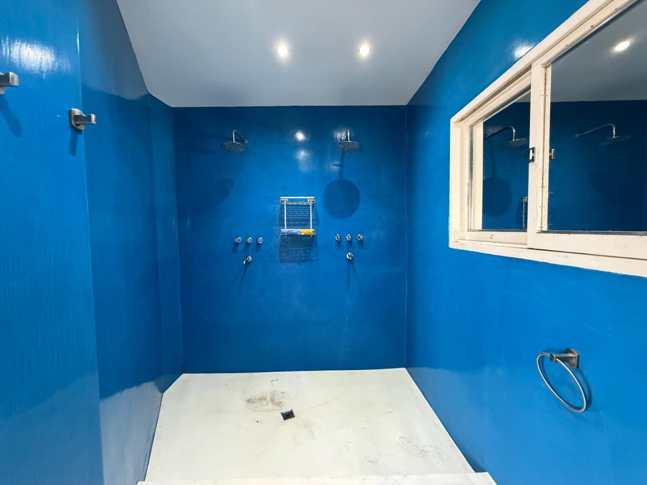 A 30 MTS DE RARAEL NUÑEZ CASA DE 4 DORM + ESCRIT C/PILETA