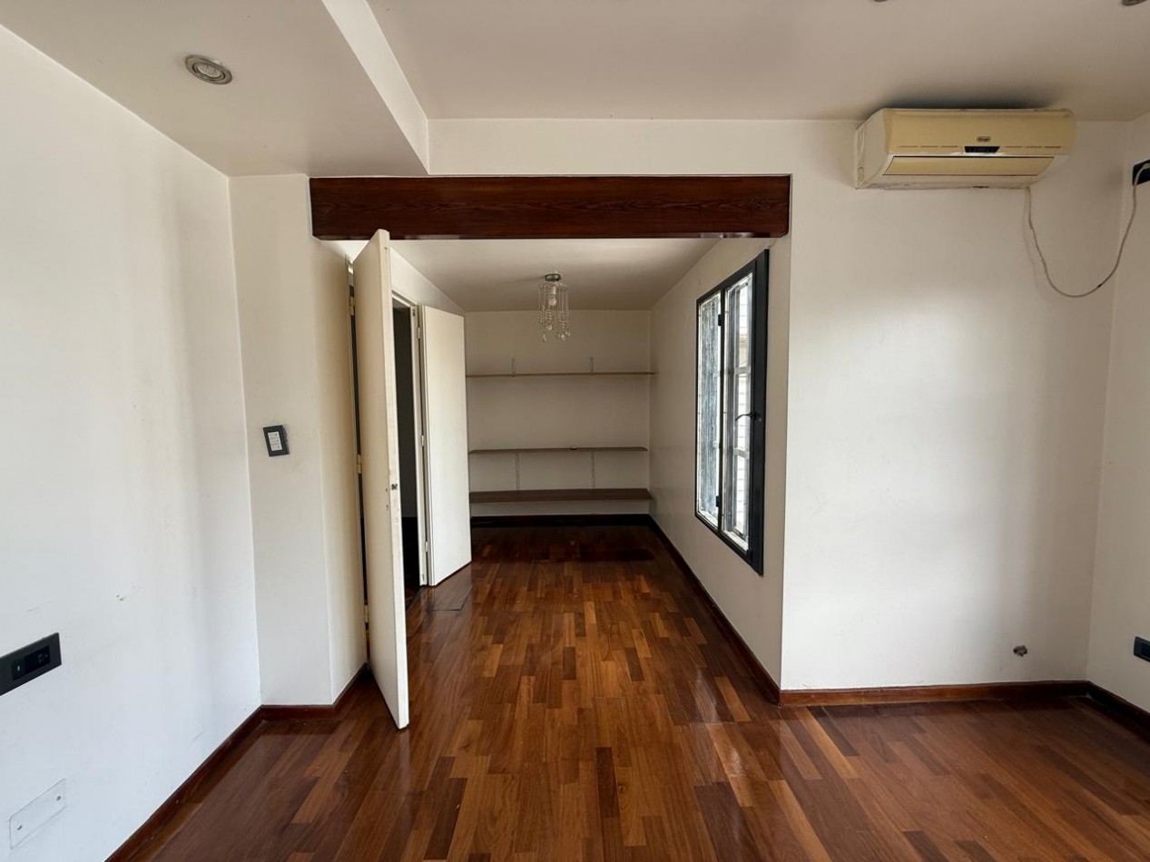 A 30 MTS DE RARAEL NUÑEZ CASA DE 4 DORM + ESCRIT C/PILETA