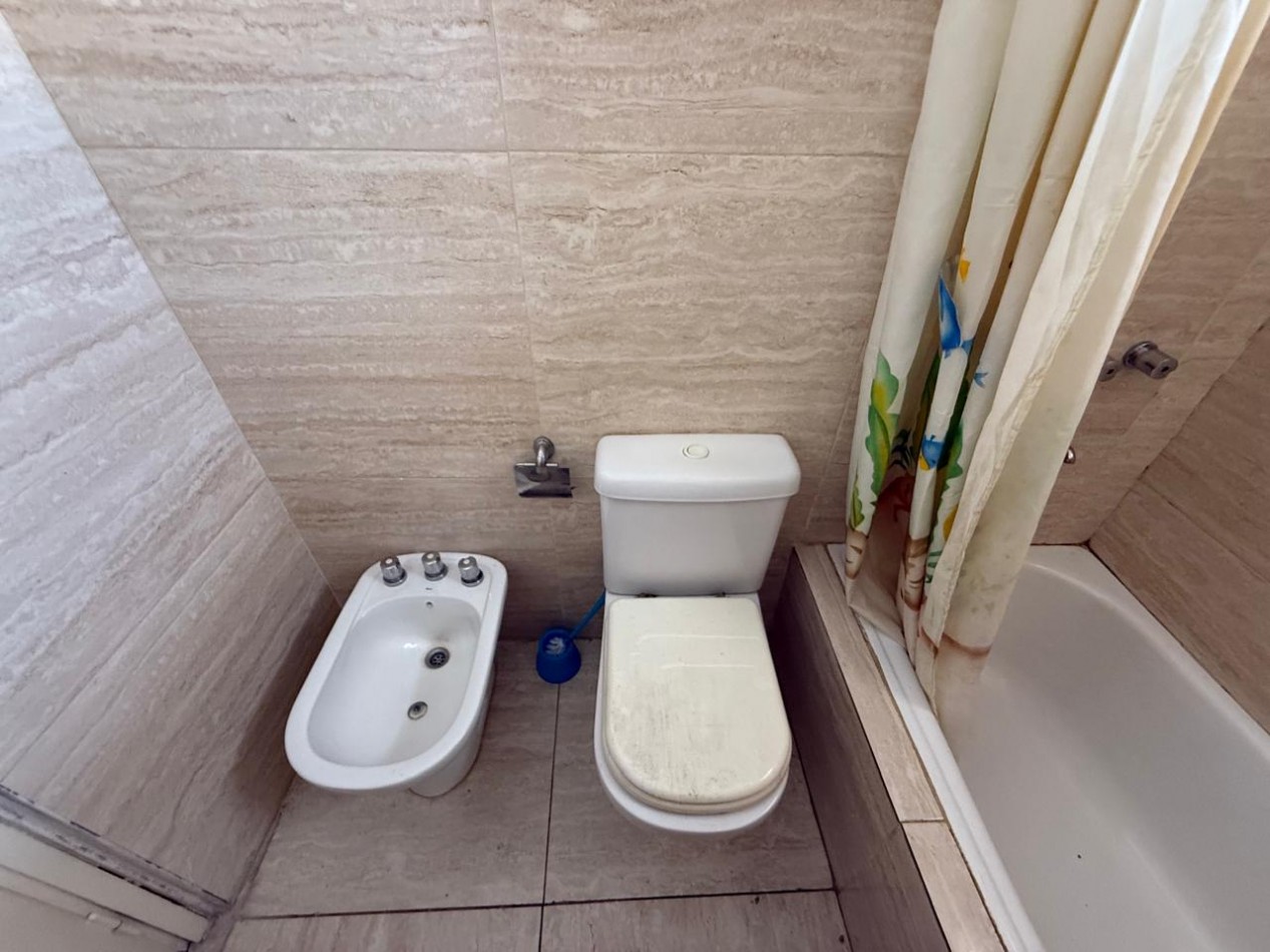 A 30 MTS DE RARAEL NUÑEZ CASA DE 4 DORM + ESCRIT C/PILETA