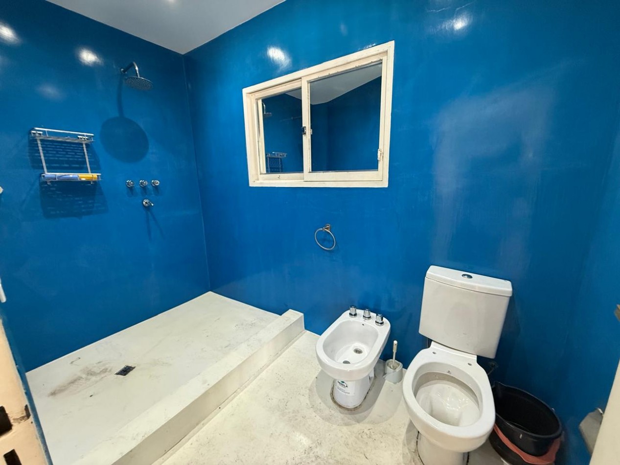 A 30 MTS DE RARAEL NUÑEZ CASA DE 4 DORM + ESCRIT C/PILETA