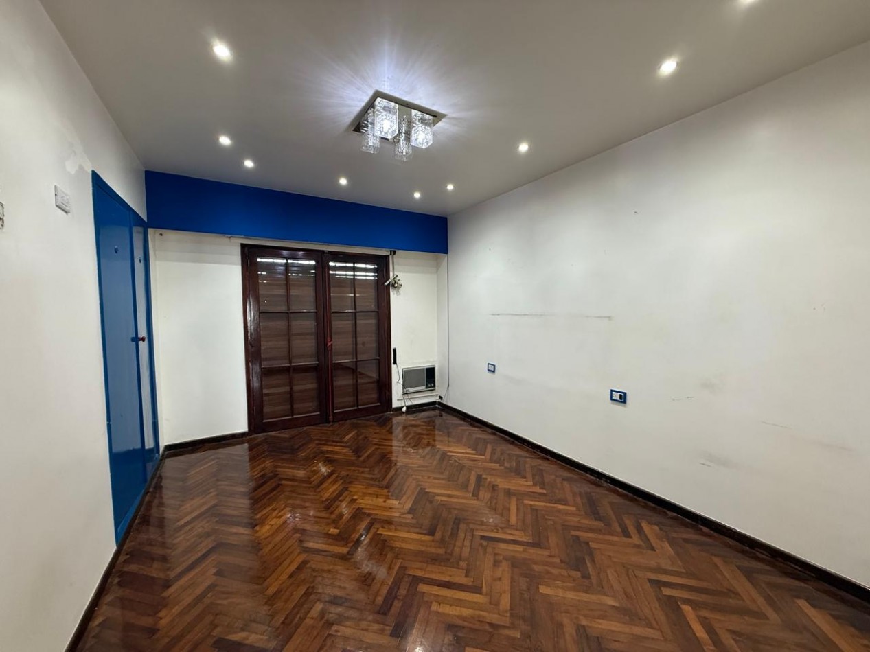 A 30 MTS DE RARAEL NUÑEZ CASA DE 4 DORM + ESCRIT C/PILETA