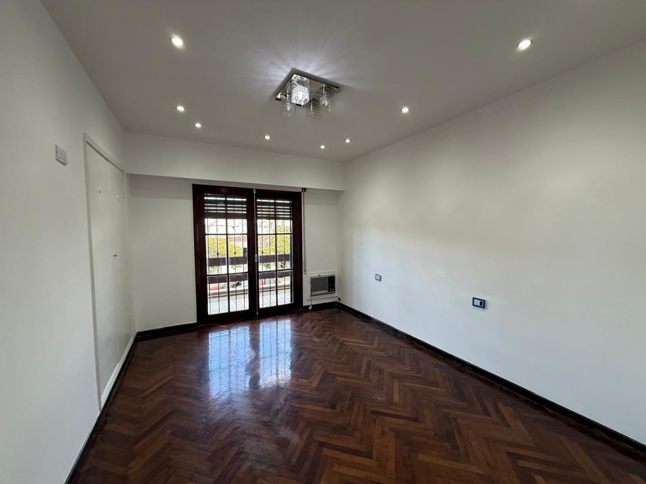 A 30 MTS DE RAFAEL NUÑEZ CASA DE 4 DORM + ESCRIT C/PILETA