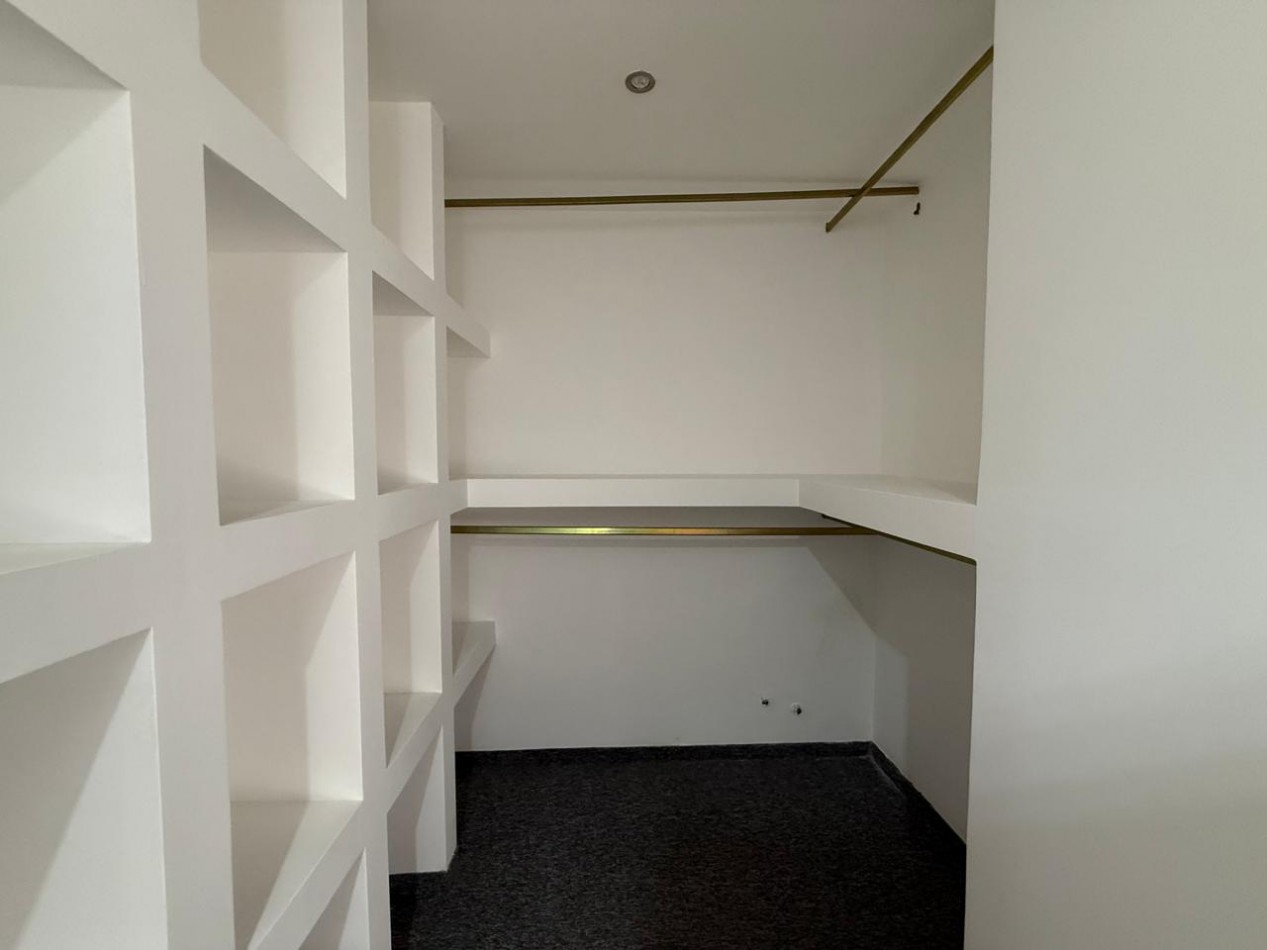 A 30 MTS DE RAFAEL NUÑEZ CASA DE 4 DORM + ESCRIT C/PILETA