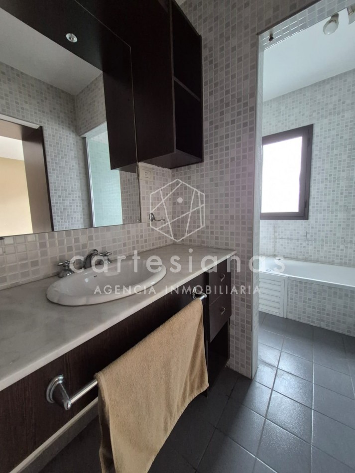 VILLA CARLOS PAZ. CENTRO. DEPTO 2 DORM/2 BAÑOS/COCH. AMENITIES. ESCRITURA/PLANOS.