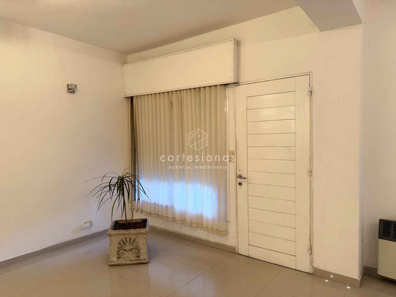 ALTOS DE VILLA CABRERA | CASA DE 4 DORM CON PATIO Y PILETA 
