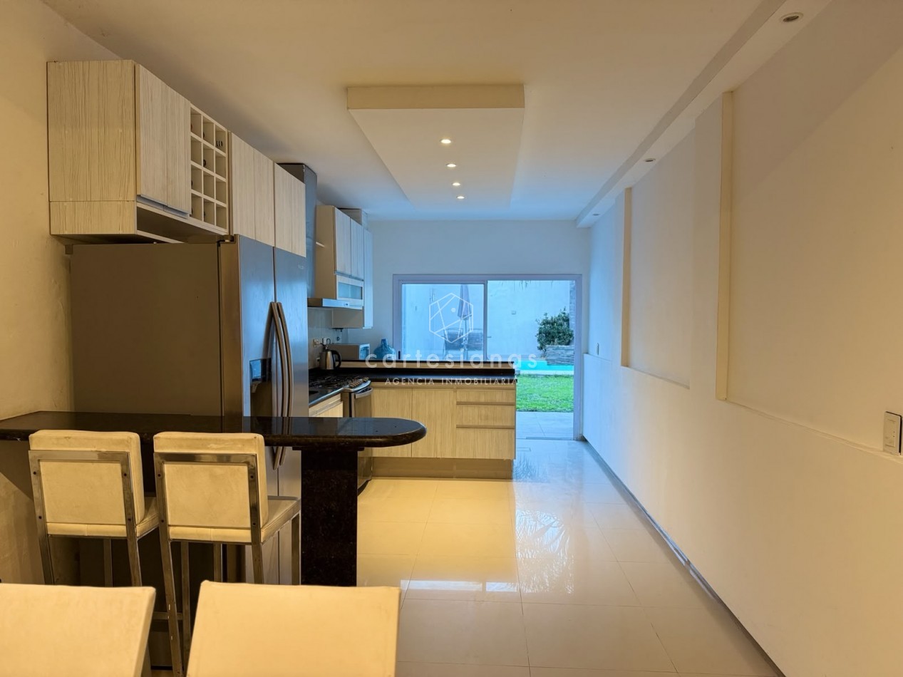ALTOS DE VILLA CABRERA | CASA DE 4 DORM CON PATIO Y PILETA 