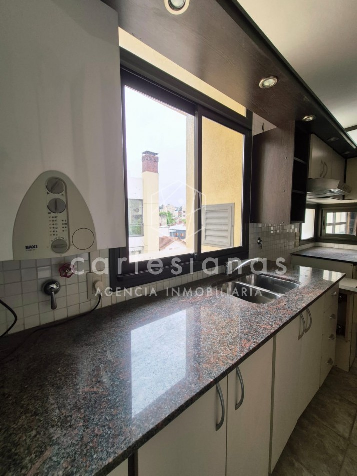 VILLA CARLOS PAZ. CENTRO. DEPTO 2 DORM/2 BAÑOS/COCH. AMENITIES. ESCRITURA/PLANOS.