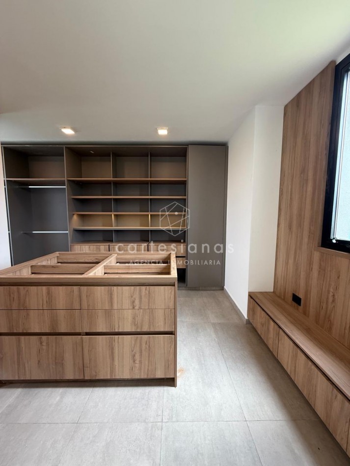CHACRAS DE LA VILLA CASA DE 3 DORM EN UNA SOLA PLANTA