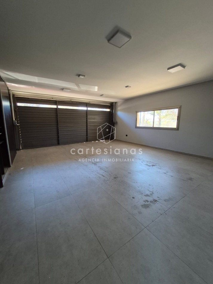 CINCO LOMAS. ALQUILER AMOBLADO ANUAL. CASA DE 3 DORM/ESCRIT/GYM/PILETA