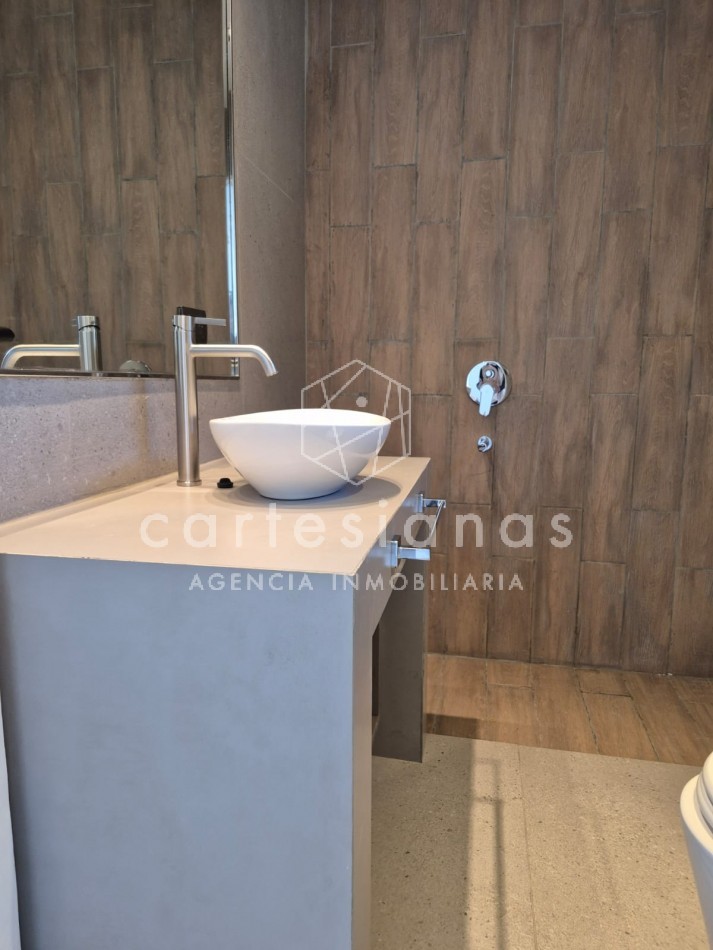 LA CUESTA VILLA RESIDENCIAL. EN VENTA CASA DE 3 DORMITORIOS. 