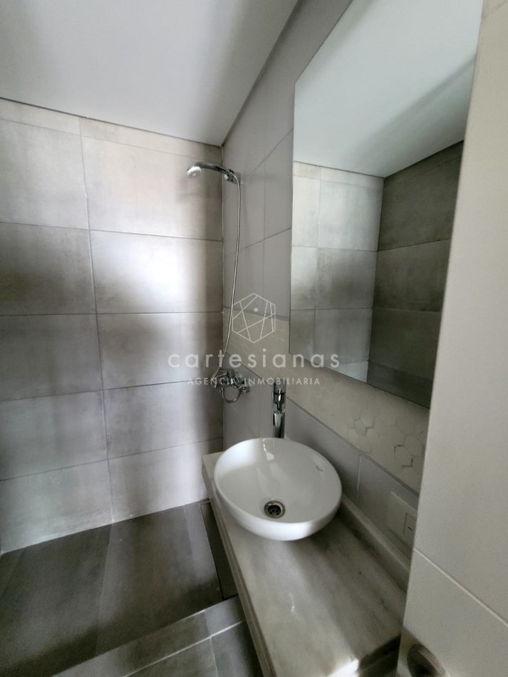 BARRIO GENERAL PAZ. DEPTO DE 2 DORM 2 BAÑOS A ESTRENAR