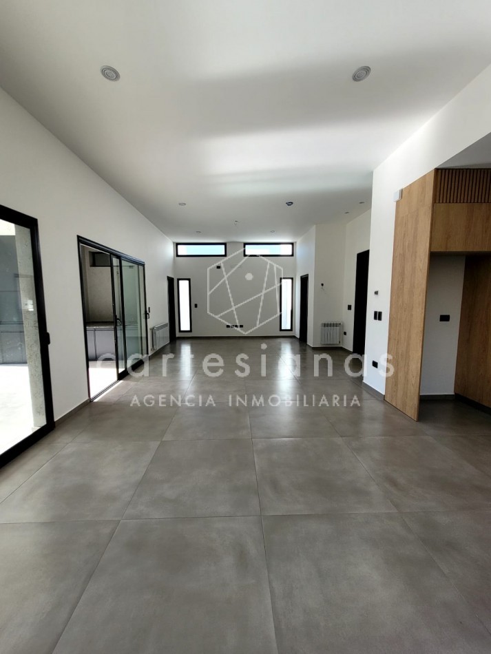 LAS CAÑITAS BARRIO PRIVADO CASA A ESTRENAR!!