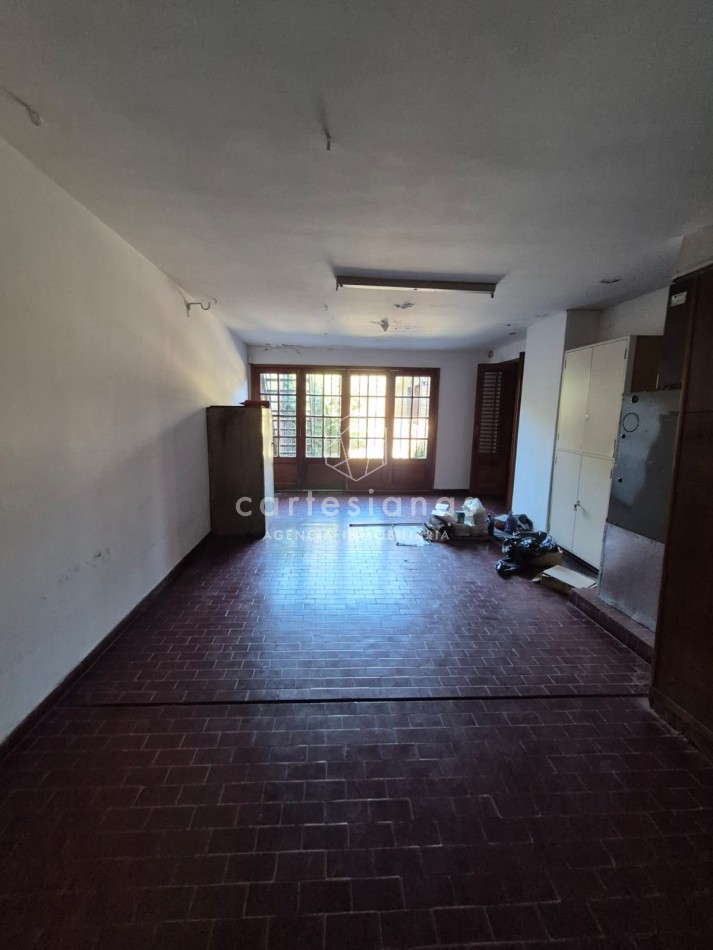 CASA DE 3 DORM+PLAYROOM+OFICINA C/INGRESO INDEP+QUINCHO + DEPENDENCIA - APTO OFICINA/CONSULTORIOS