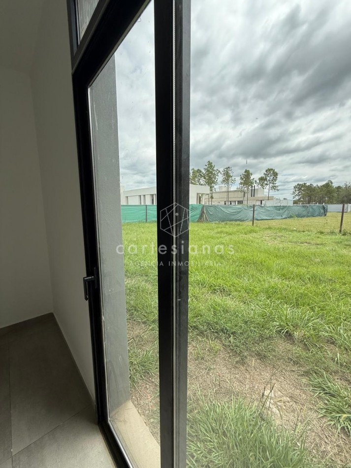 CHACRAS DE LA VILLA CASA DE 3 DORM EN UNA SOLA PLANTA