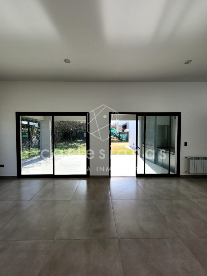 LAS CAÑITAS BARRIO PRIVADO CASA A ESTRENAR!!
