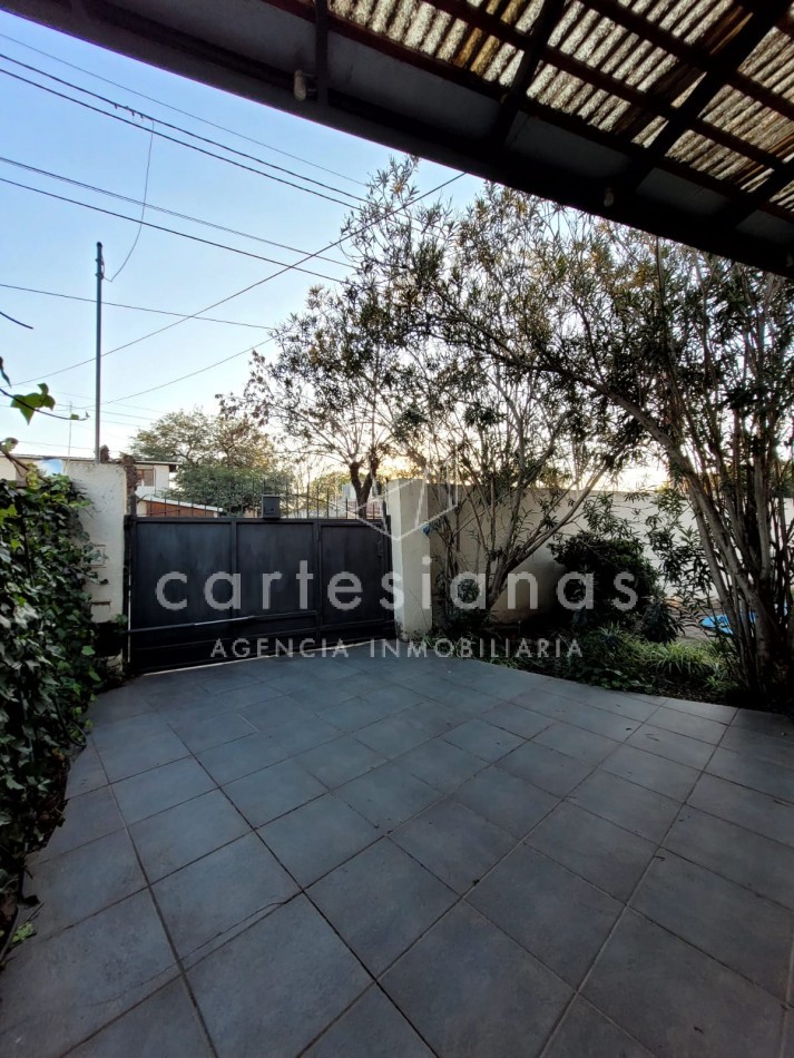 HERMOSA CASA 3 DORM CON/PILETA. VILLA RIVERA INDARTE