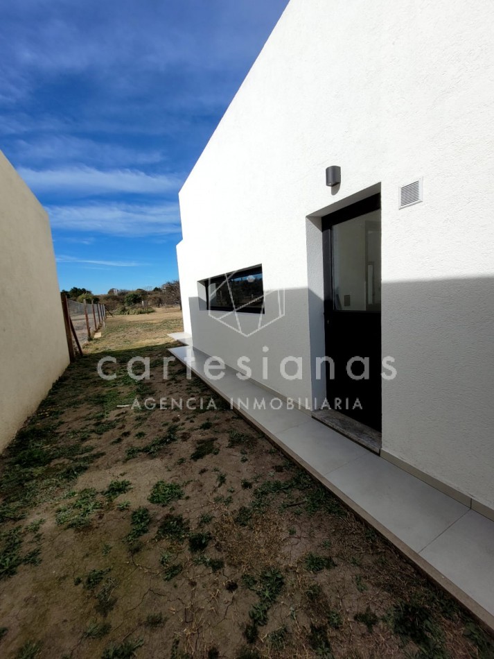 BARRIO PRIVADO LAS CAÑITAS CASA DE DISEÑO 3 DORM