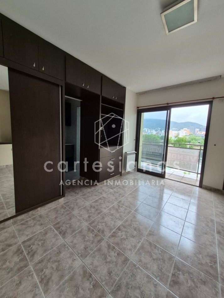 VILLA CARLOS PAZ. CENTRO. DEPTO 2 DORM/2 BAÑOS/COCH. AMENITIES. ESCRITURA/PLANOS.
