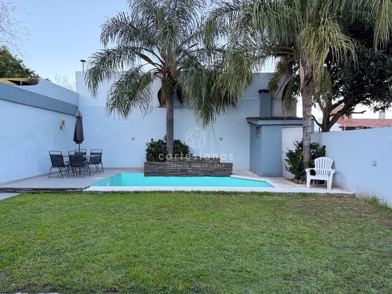 ALTOS DE VILLA CABRERA | CASA DE 4 DORM CON PATIO Y PILETA 