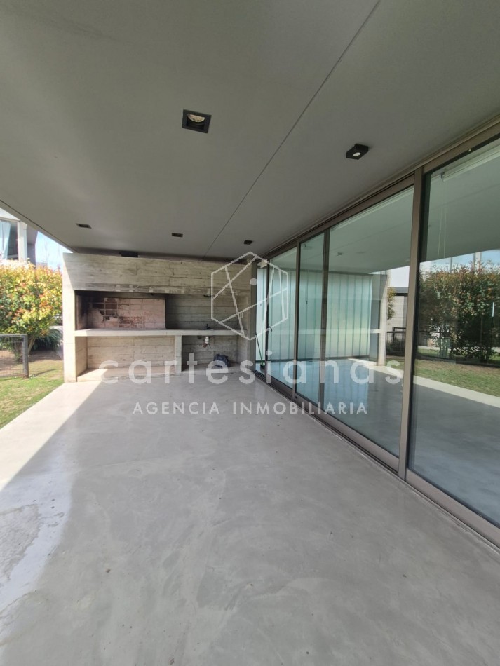 HOUSING LA CAROLINA H2 CASA DE 3 DORM EN VENTA