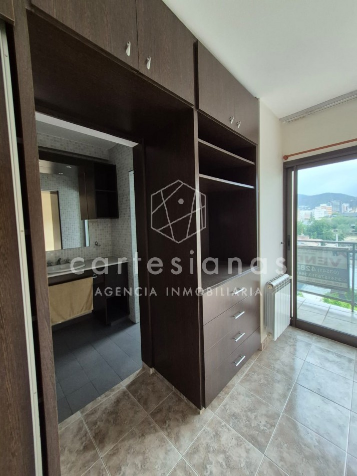VILLA CARLOS PAZ. CENTRO. DEPTO 2 DORM/2 BAÑOS/COCH. AMENITIES. ESCRITURA/PLANOS.