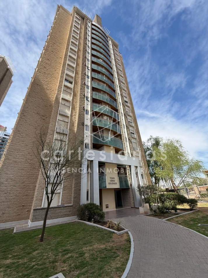 ALTO VILLASOL | DEPTO 1 DORM ESTILO DUPLEX C/ COCHERA