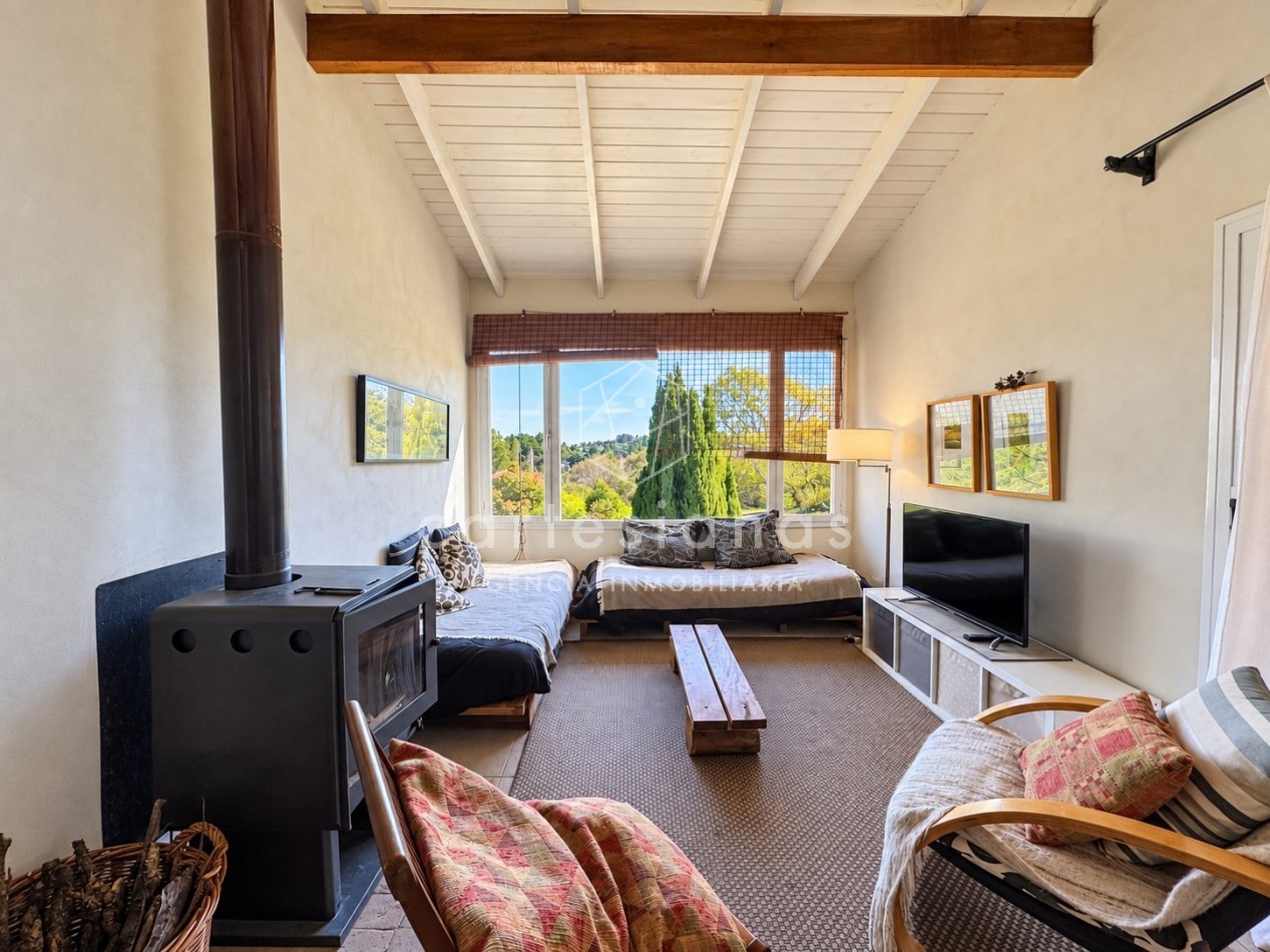 VILLA BERNA. EN VENTA PROPIEDAD DE 2,5 HECTAREAS CON 2 CABAÑAS.