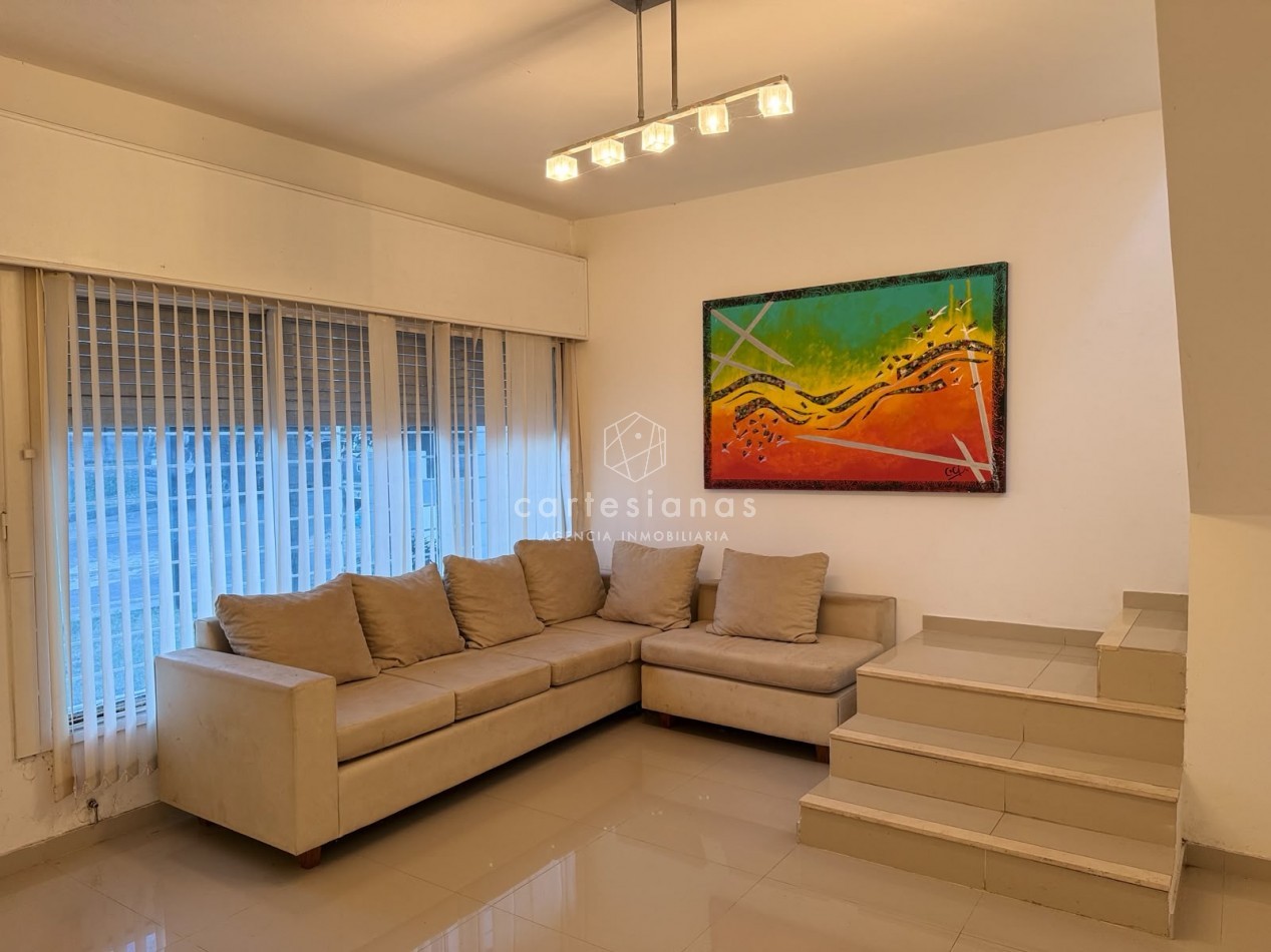 ALTOS DE VILLA CABRERA | CASA DE 4 DORM CON PATIO Y PILETA 