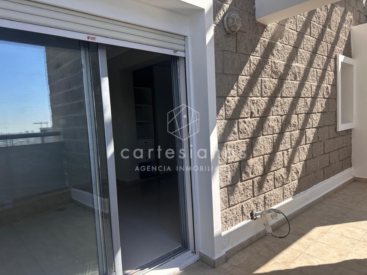 ALTO VILLASOL | DEPTO 1 DORM ESTILO DUPLEX C/ COCHERA