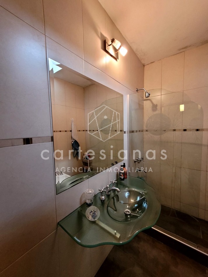 MAIPU 1° SECC HERMOSA CASA DE 4 DORM C/PILETA A POCAS CUADRAS DEL PARQUE SARMIENTO